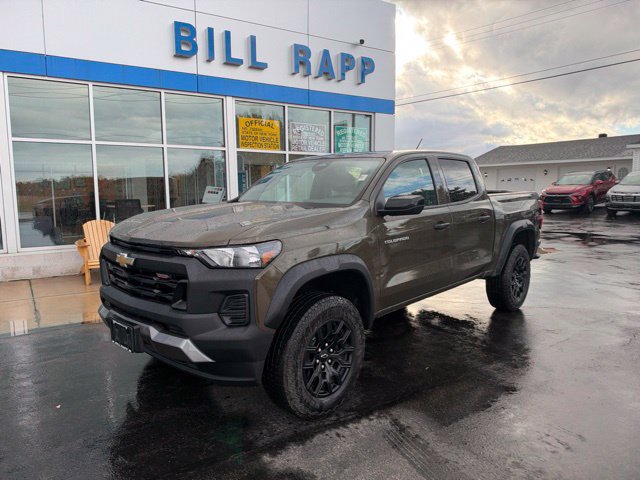 Used 2024 Chevrolet Colorado Trail Boss w/ Advanced Trailering Package AWD/4WD image 7