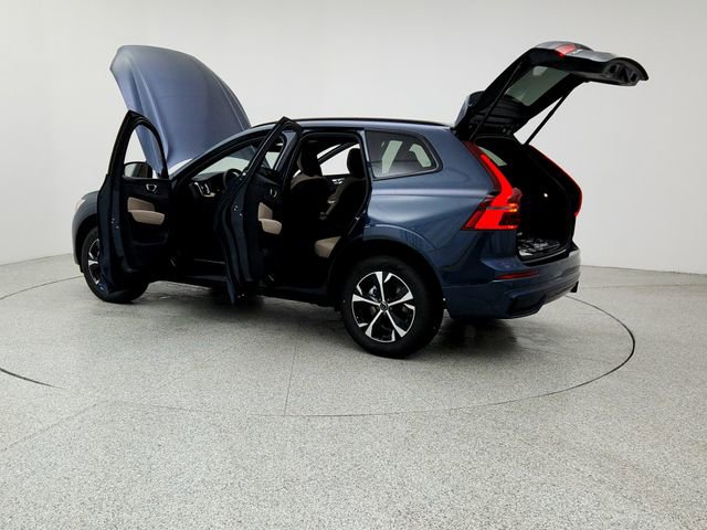 New 2026 Volvo XC60 B5 Core image 12