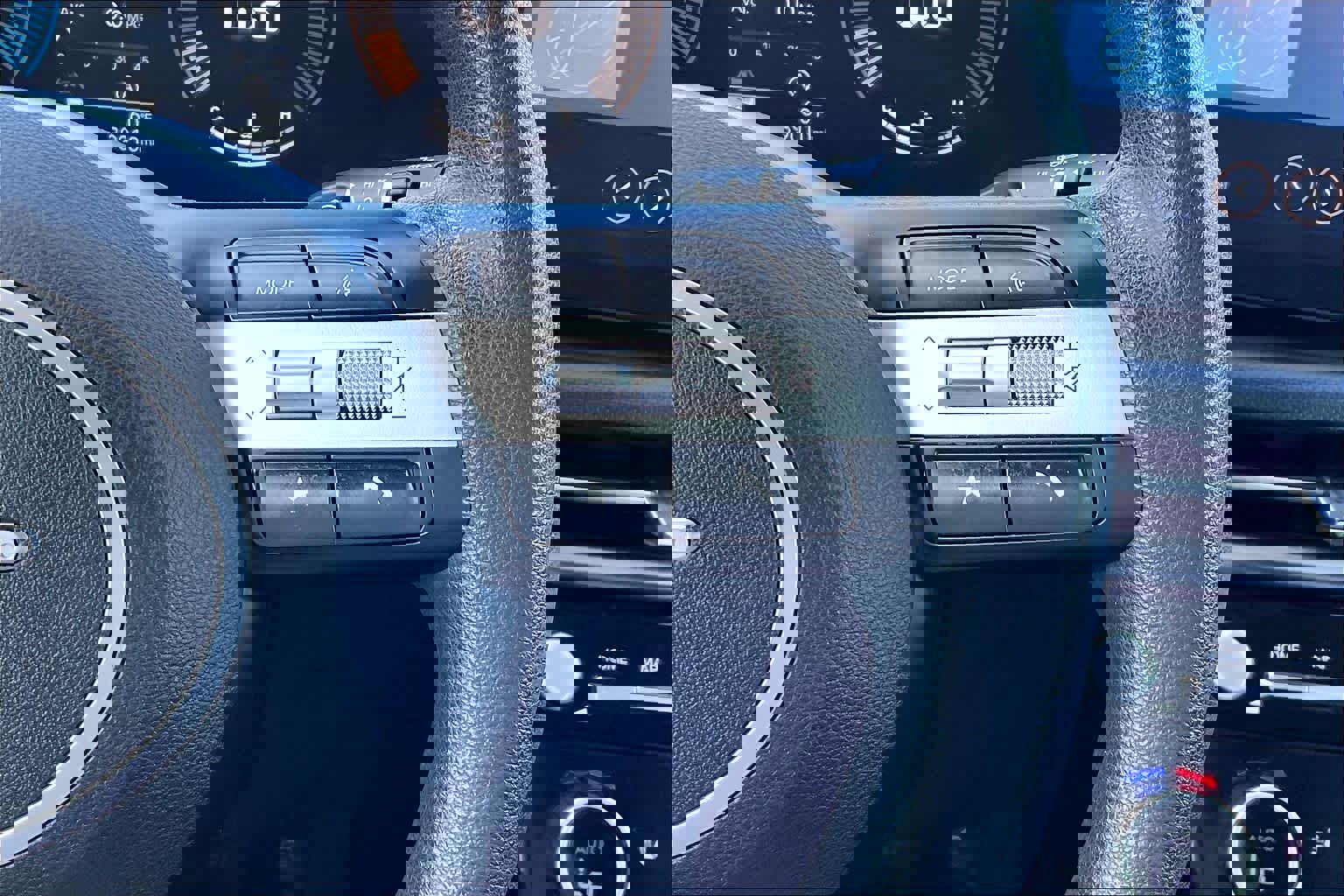 Used 2025 Hyundai Tucson SEL image 24