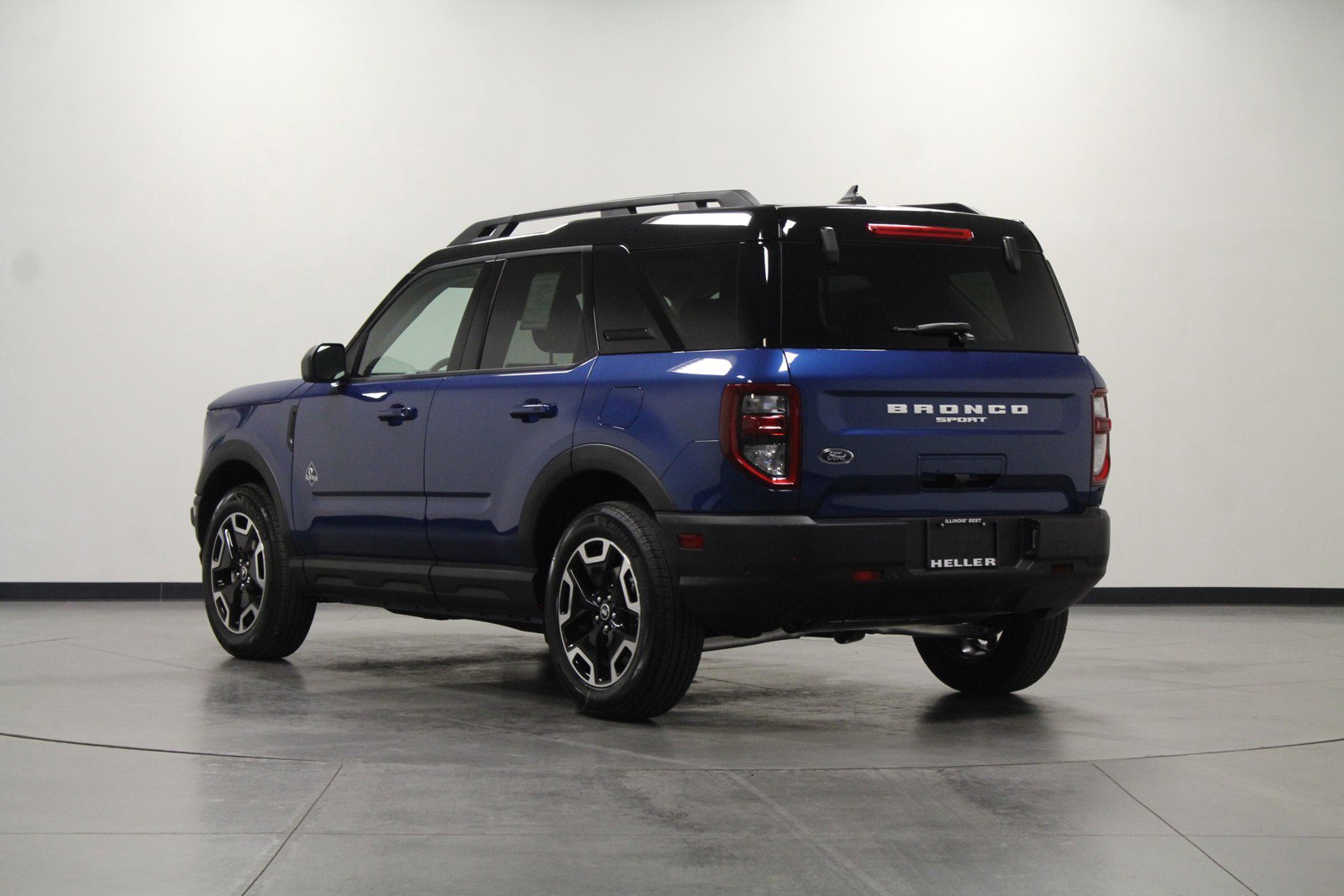 Used 2024 Ford Bronco Sport Outer Banks w/ Tech Package image 6