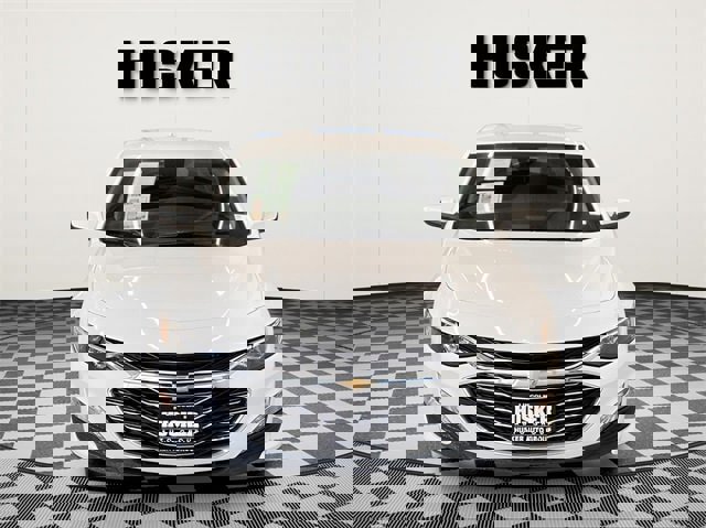 Used 2024 Chevrolet Malibu LT image 3