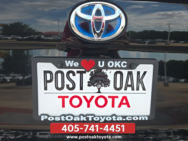 Used 2021 Toyota RAV4 LE AWD/4WD image 13