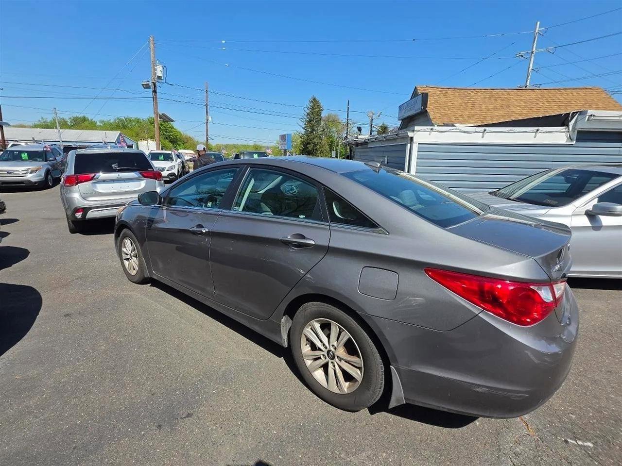 Used 2013 Hyundai Sonata GLS FWD image 7