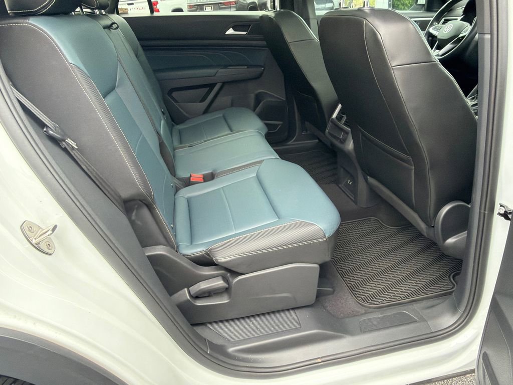 Used 2021 Volkswagen Atlas Cross Sport SEL R-Line FWD image 15