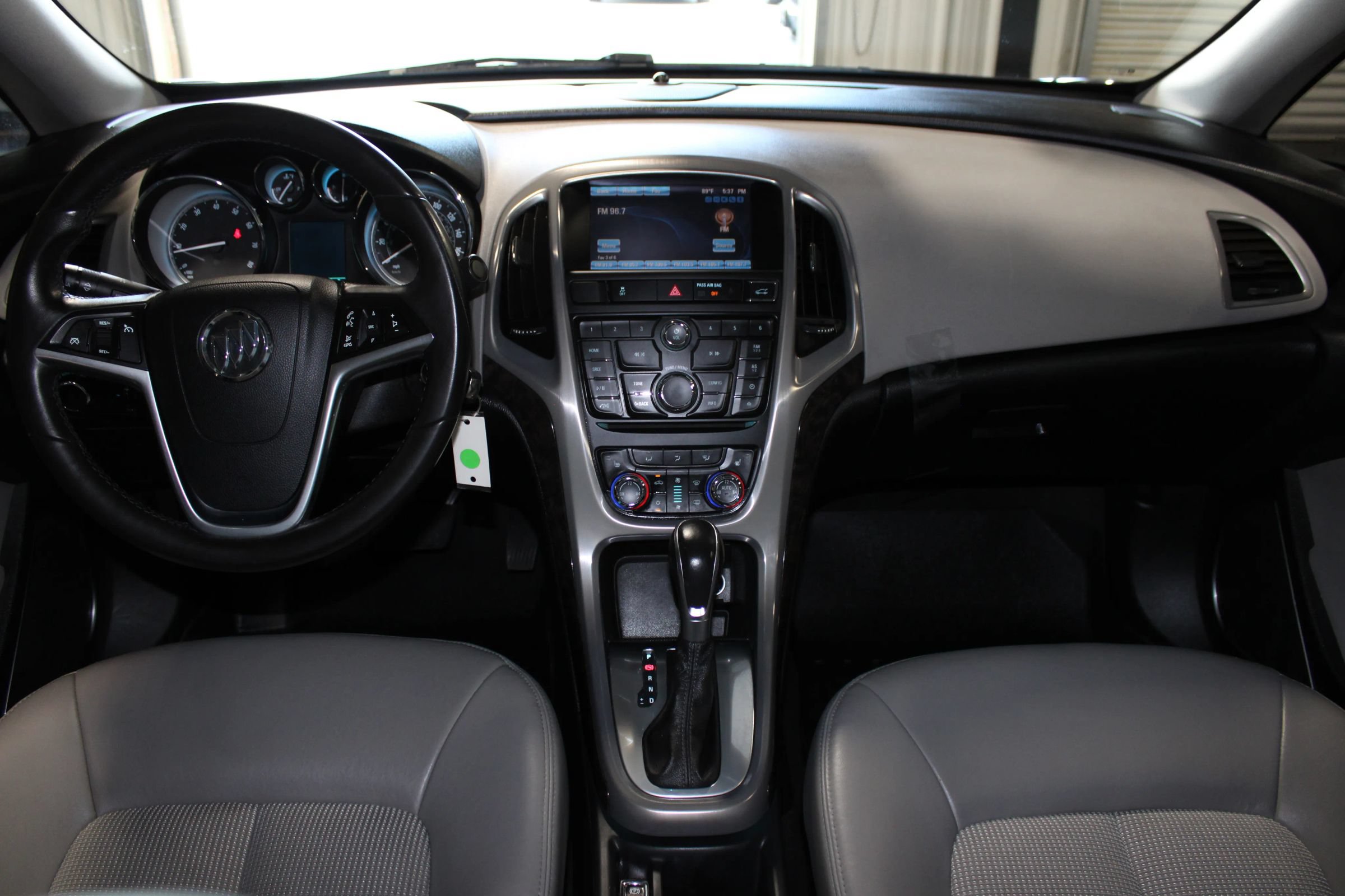 Used 2015 Buick Verano w/ Comfort Package FWD image 12