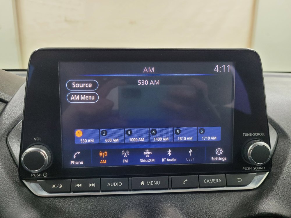 Used 2020 Nissan Sentra SV FWD image 25