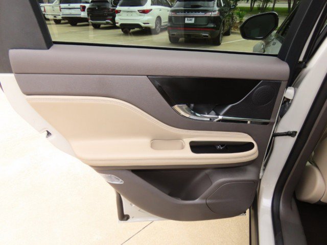 Certified 2023 Lincoln Corsair FWD w/ Equipment Group 101A image 19