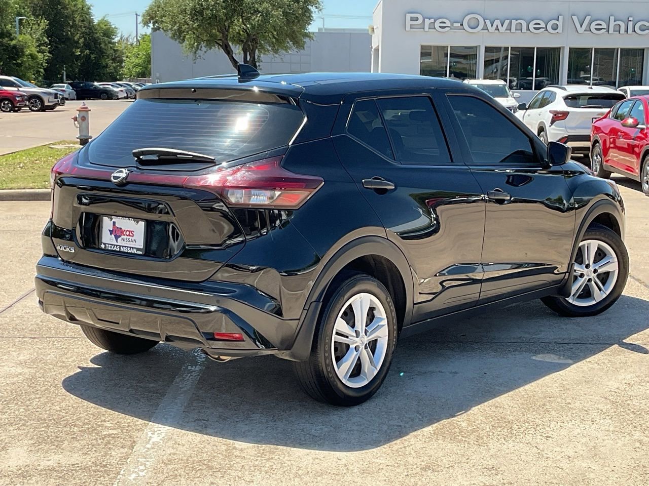 Used 2024 Nissan Kicks S image 5