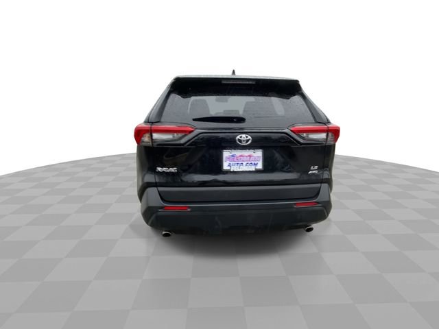 Used 2024 Toyota RAV4 LE image 9
