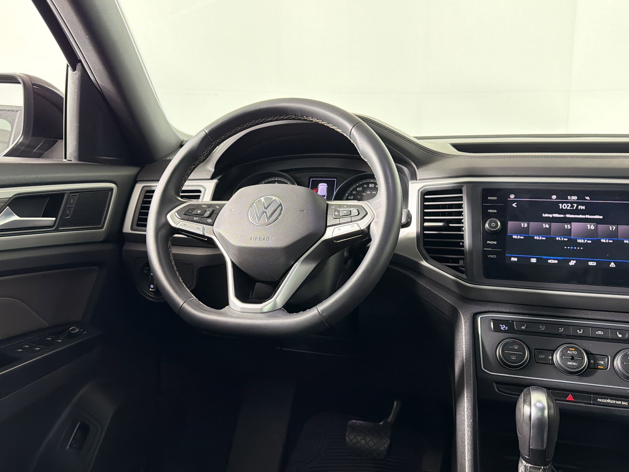 Used 2021 Volkswagen Atlas Cross Sport SE image 27