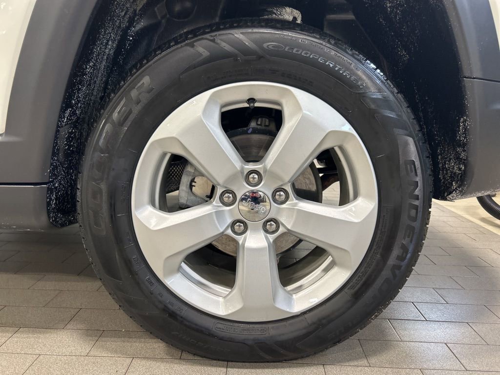 Used 2018 Jeep Compass Latitude w/ Cold Weather Group image 26