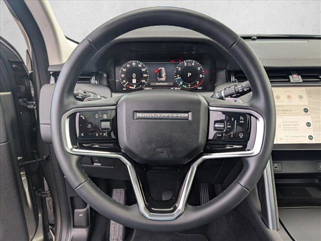 Used 2025 Land Rover Discovery Sport S image 16