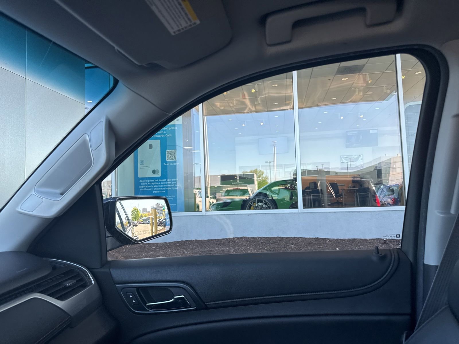 Used 2015 Chevrolet Tahoe LT AWD/4WD image 29