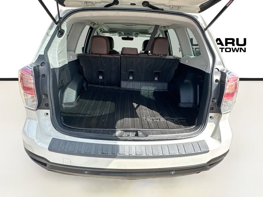 Used 2018 Subaru Forester 2.5i Touring AWD/4WD image 32
