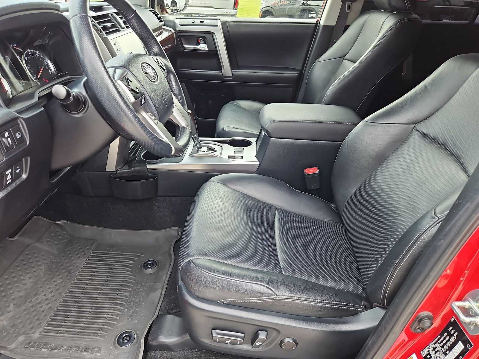 Used 2024 Toyota 4Runner Limited AWD/4WD image 20