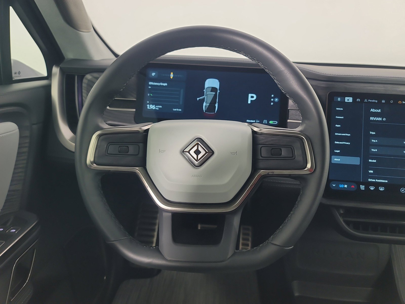 Used 2024 Rivian R1S Adventure AWD/4WD image 28