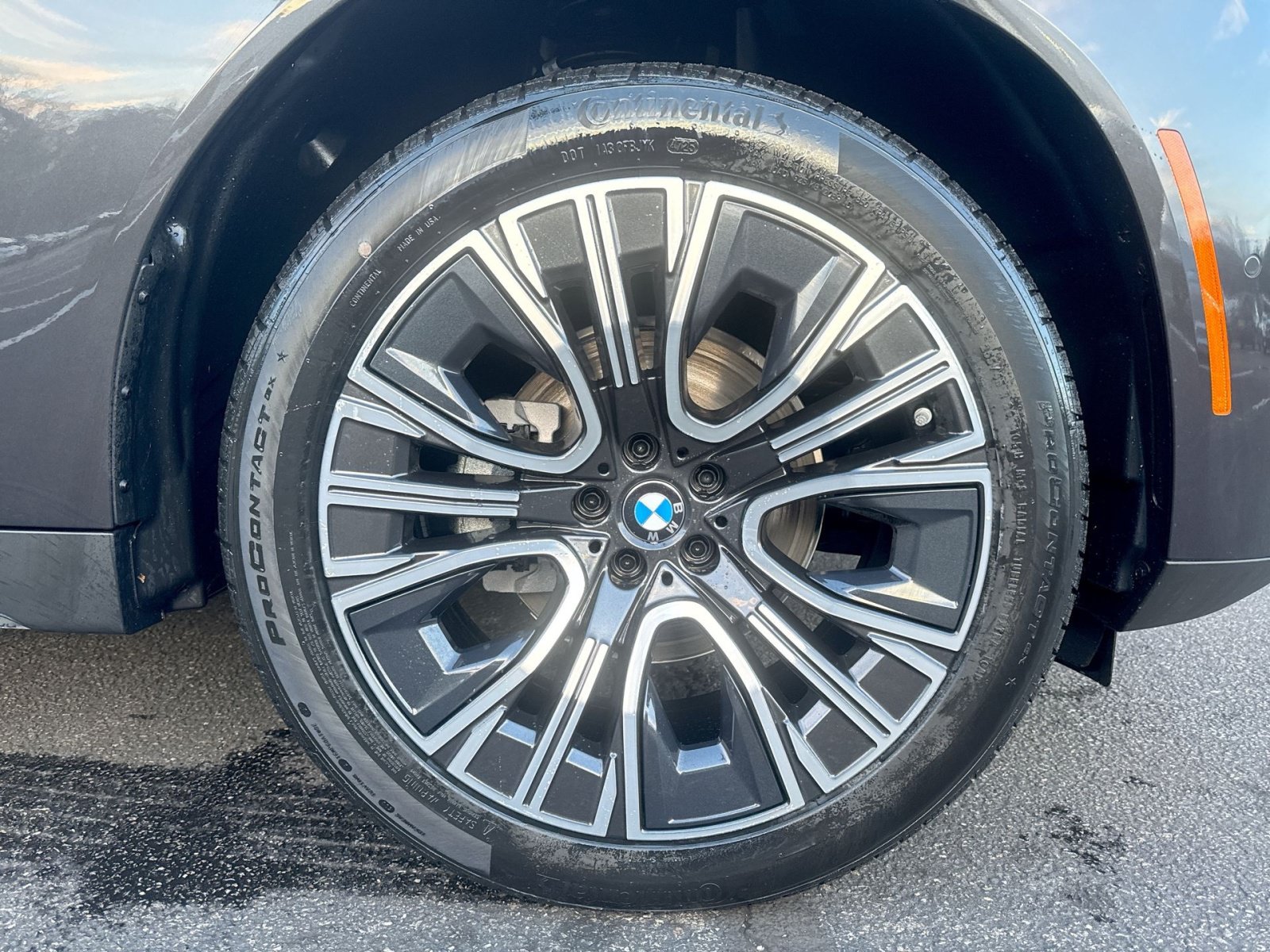 New 2026 BMW X3 xDrive30i w/ Premium Package AWD/4WD image 2