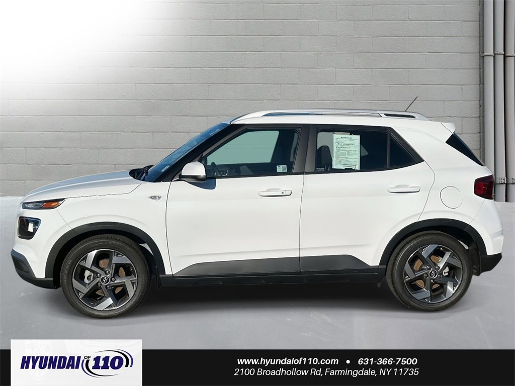 Used 2025 Hyundai Venue SEL image 8