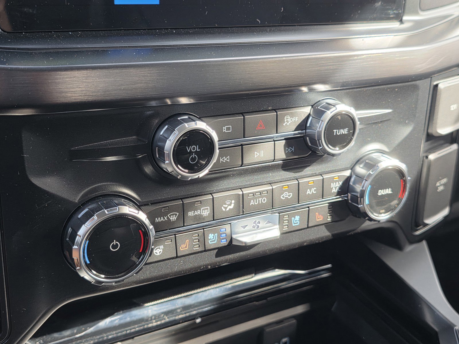 New 2026 Ford F250 Lariat w/ Tremor Off-Road Package image 20