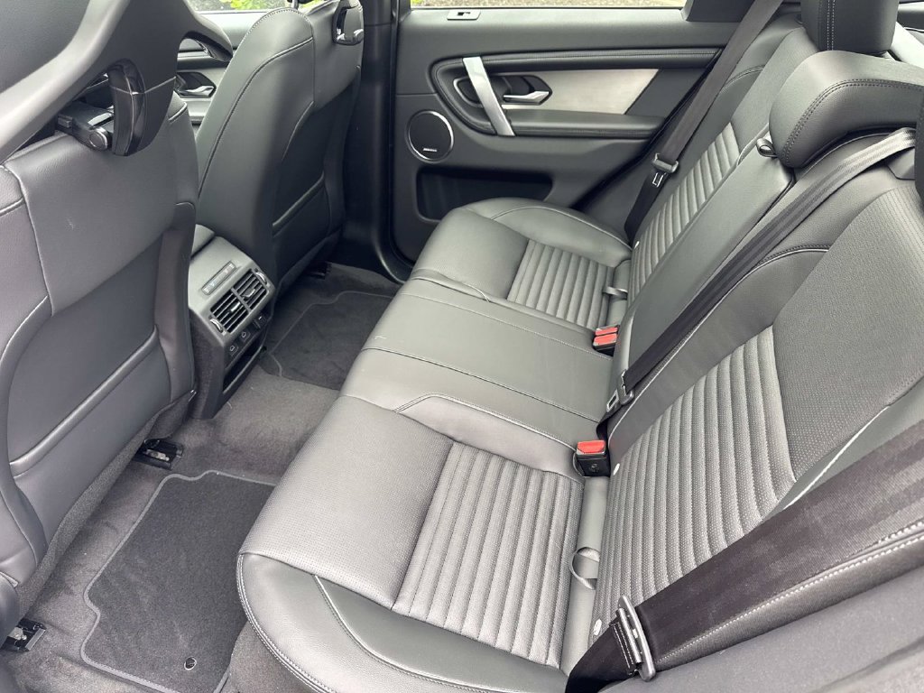 New 2026 Land Rover Discovery Sport Landmark AWD/4WD image 15