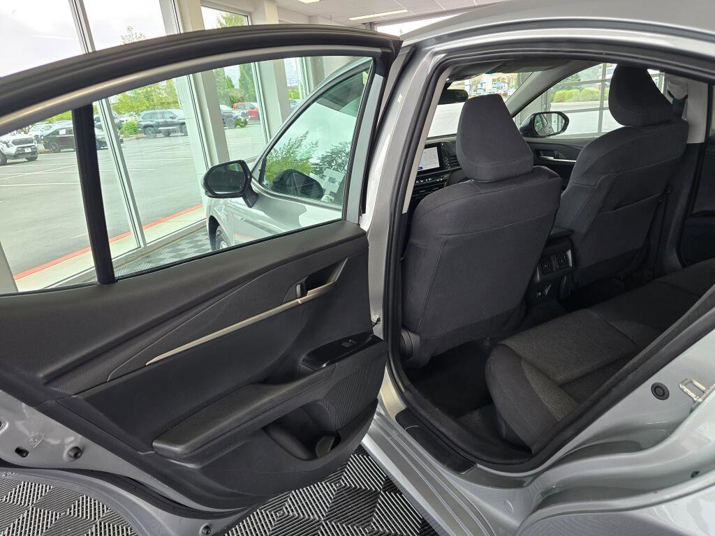 Used 2025 Toyota Camry LE FWD image 36