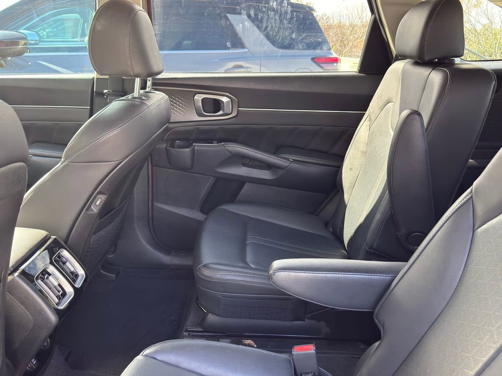 Used 2023 Kia Sorento SX image 30