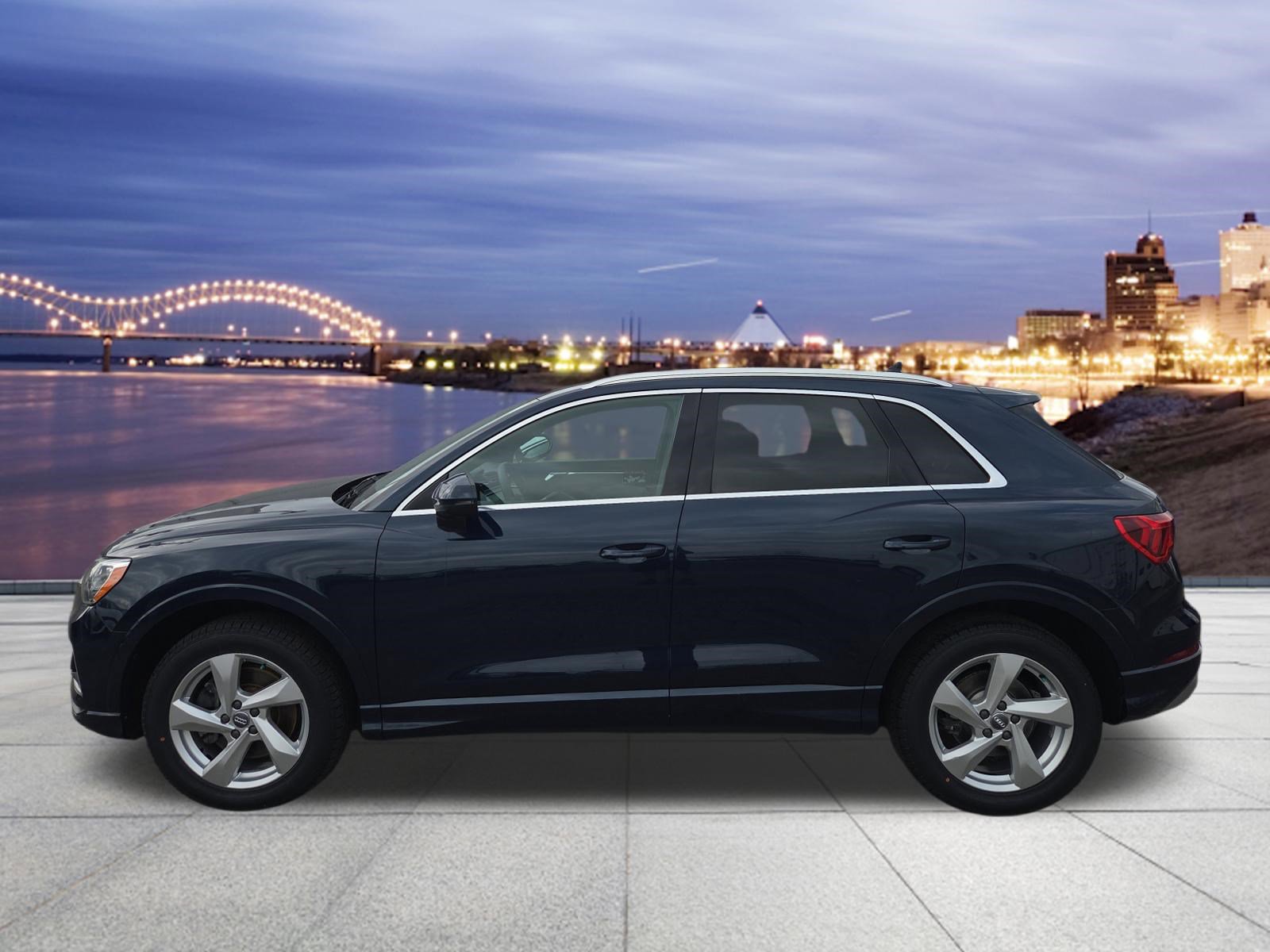 Used 2020 Audi Q3 2.0T Premium AWD/4WD image 2