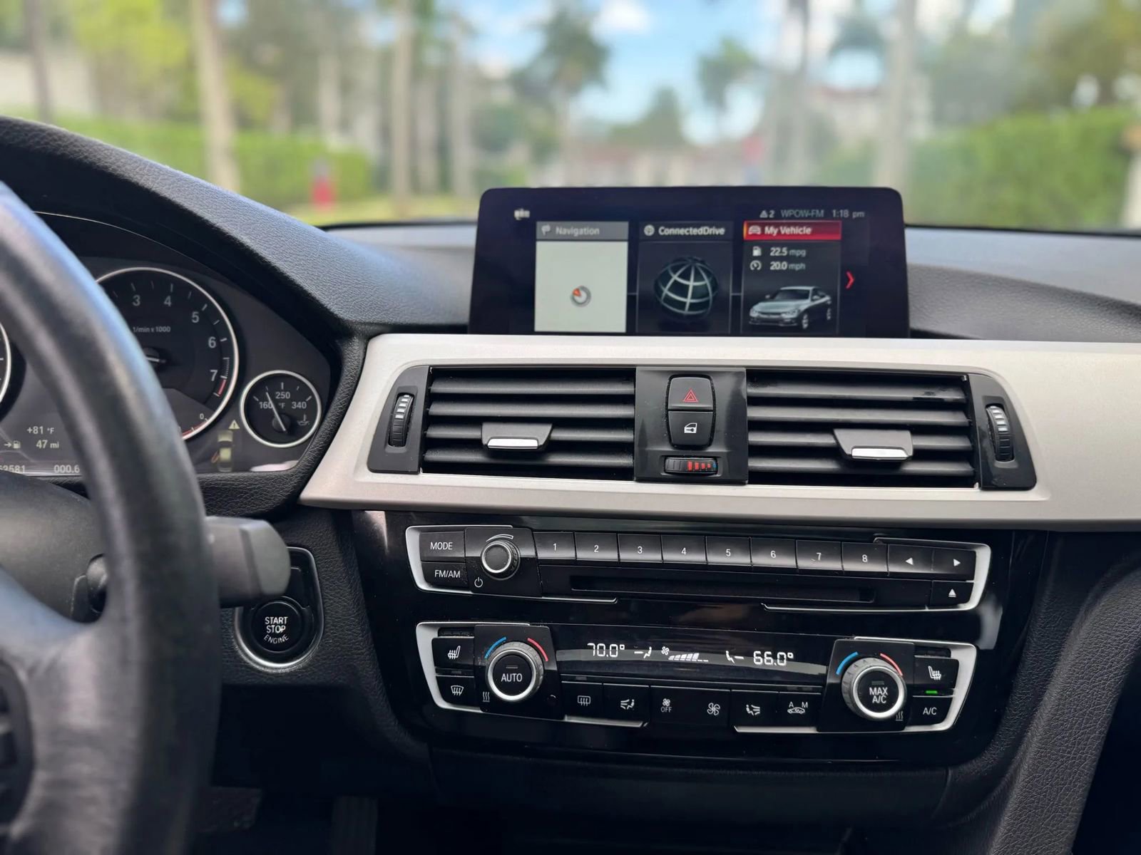 Used 2018 BMW 320i xDrive Sedan image 10