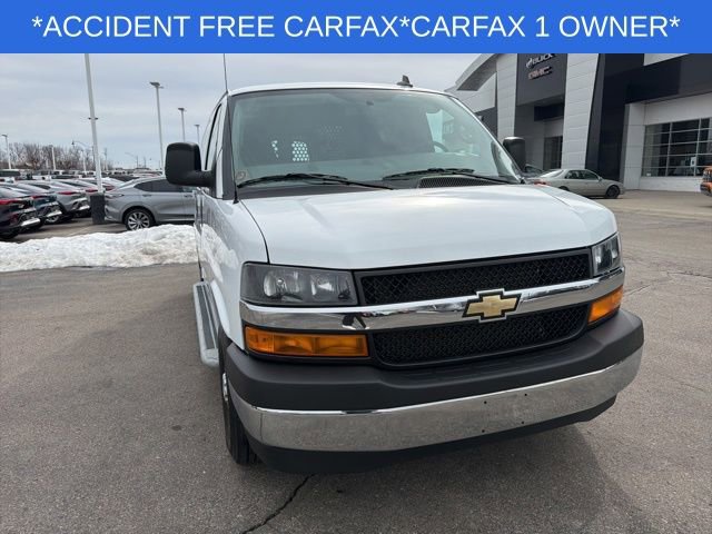 Used 2024 Chevrolet Express 2500 w/ Driver Convenience Package image 4