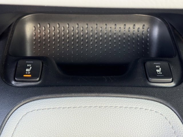 Used 2020 Toyota Corolla XSE image 19