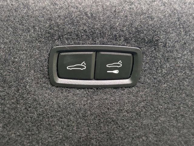 Certified 2023 Porsche Taycan 4S image 23