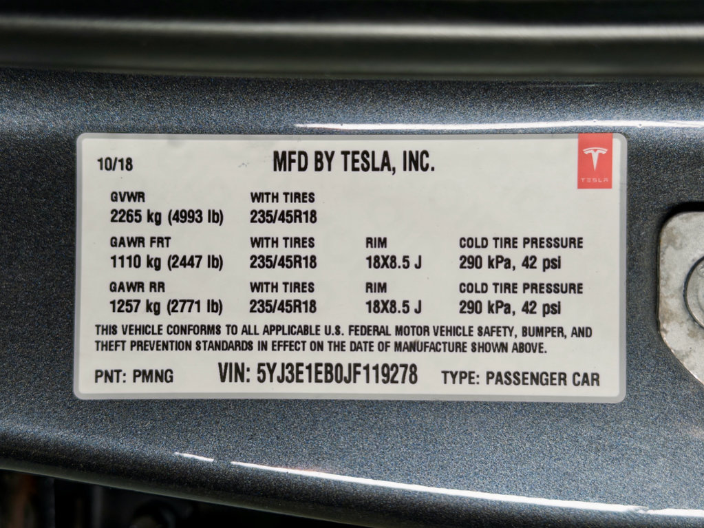 Used 2018 Tesla Model 3 Long Range image 28