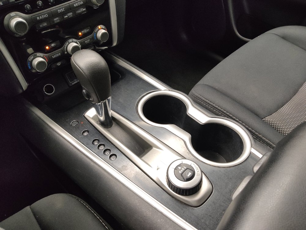Used 2019 Nissan Pathfinder S AWD/4WD image 26