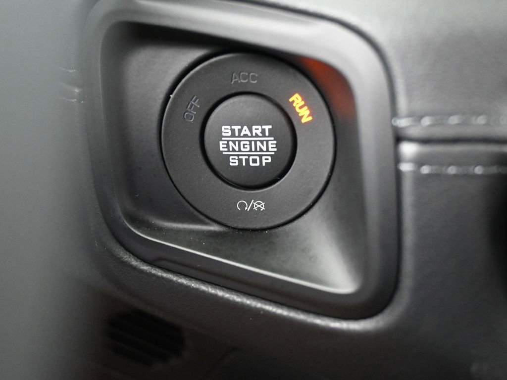 Used 2024 Jeep Gladiator Sport w/ Premium Package image 27