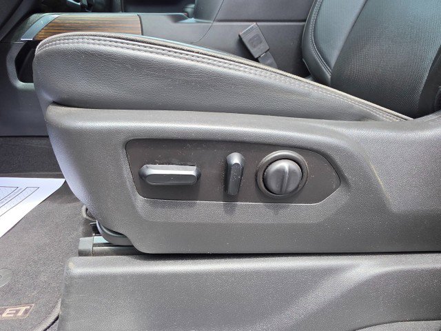 Used 2020 Chevrolet Silverado 2500 High Country AWD/4WD image 39
