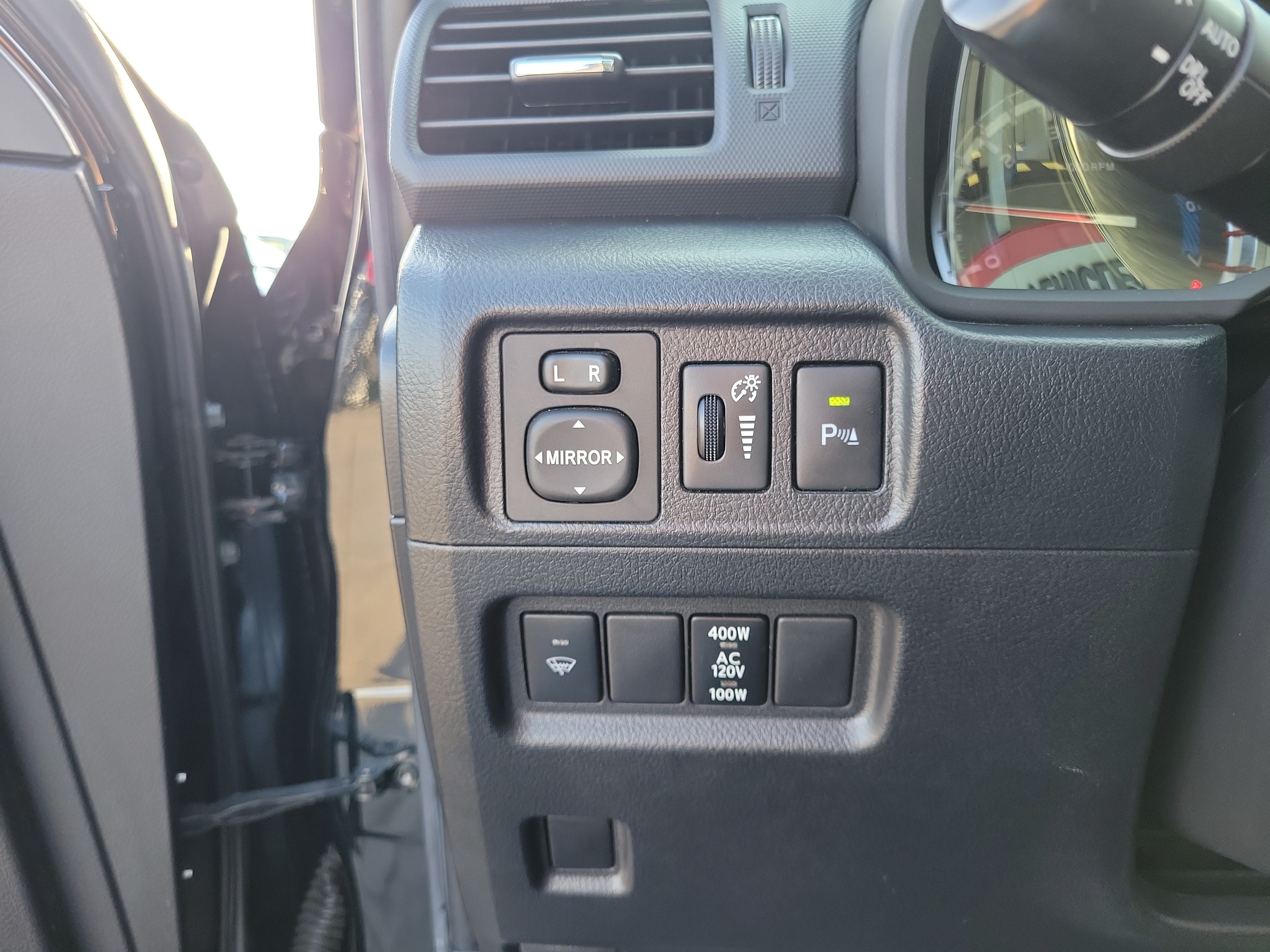 Used 2018 Toyota 4Runner Limited AWD/4WD image 20