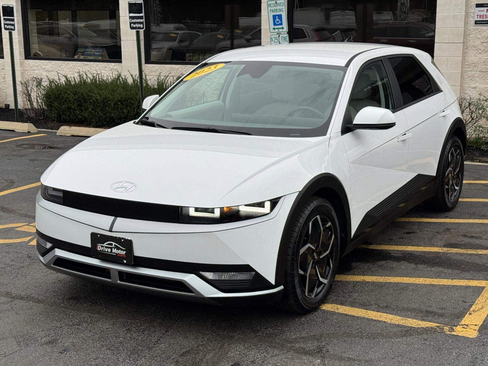 Used 2023 Hyundai Ioniq 5 SEL image 3