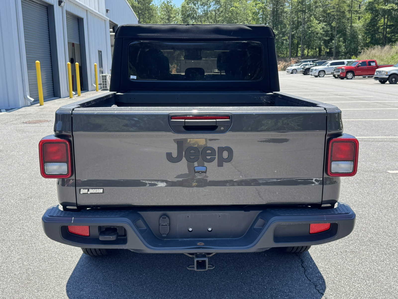 Used 2024 Jeep Gladiator Sport AWD/4WD image 6