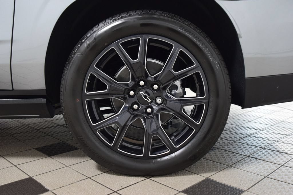 New 2026 Chevrolet Suburban High Country AWD/4WD image 28