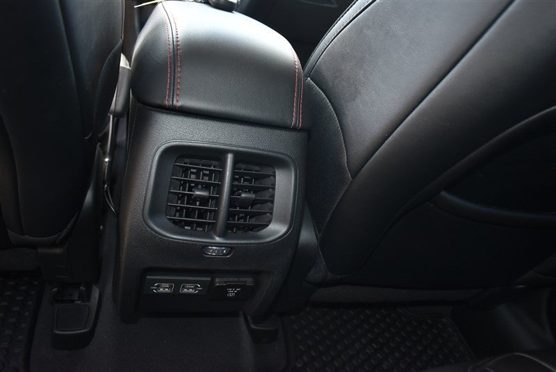 Used 2022 Jeep Cherokee Trailhawk AWD/4WD image 25