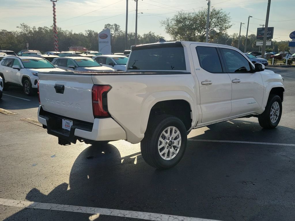 Used 2024 Toyota Tacoma SR5 image 3