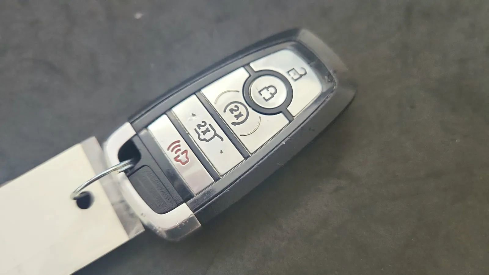 Used 2024 Ford Expedition Limited image 21