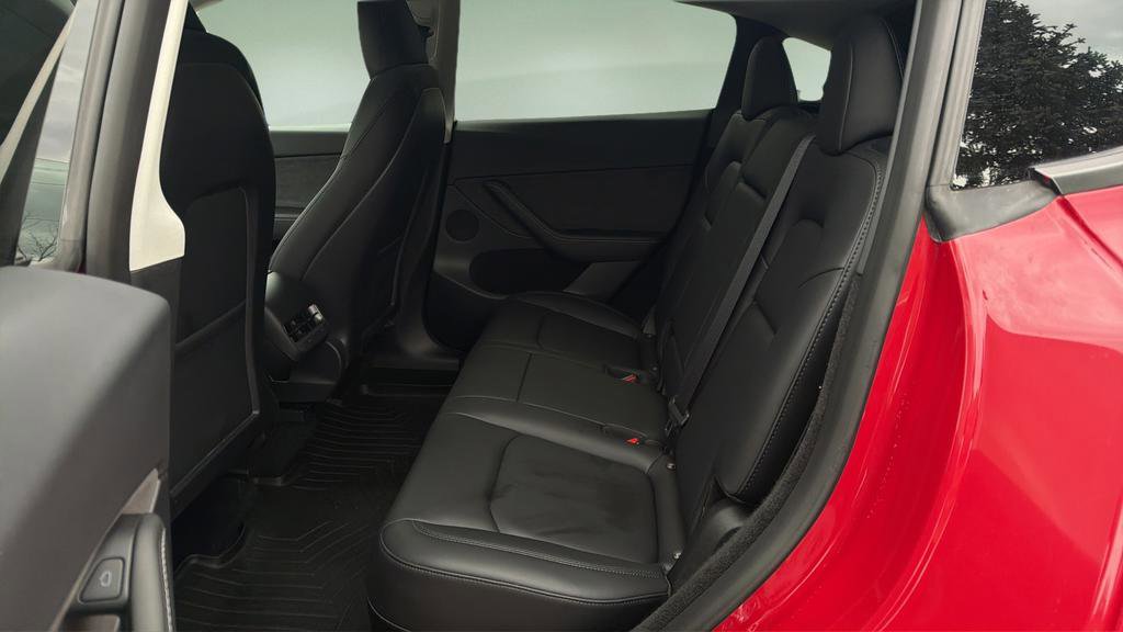 Used 2023 Tesla Model Y Long Range image 14