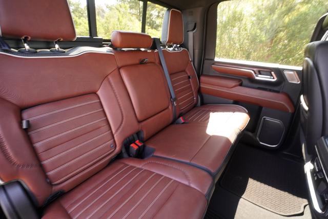 Used 2024 GMC Sierra 2500 Denali Ultimate image 29