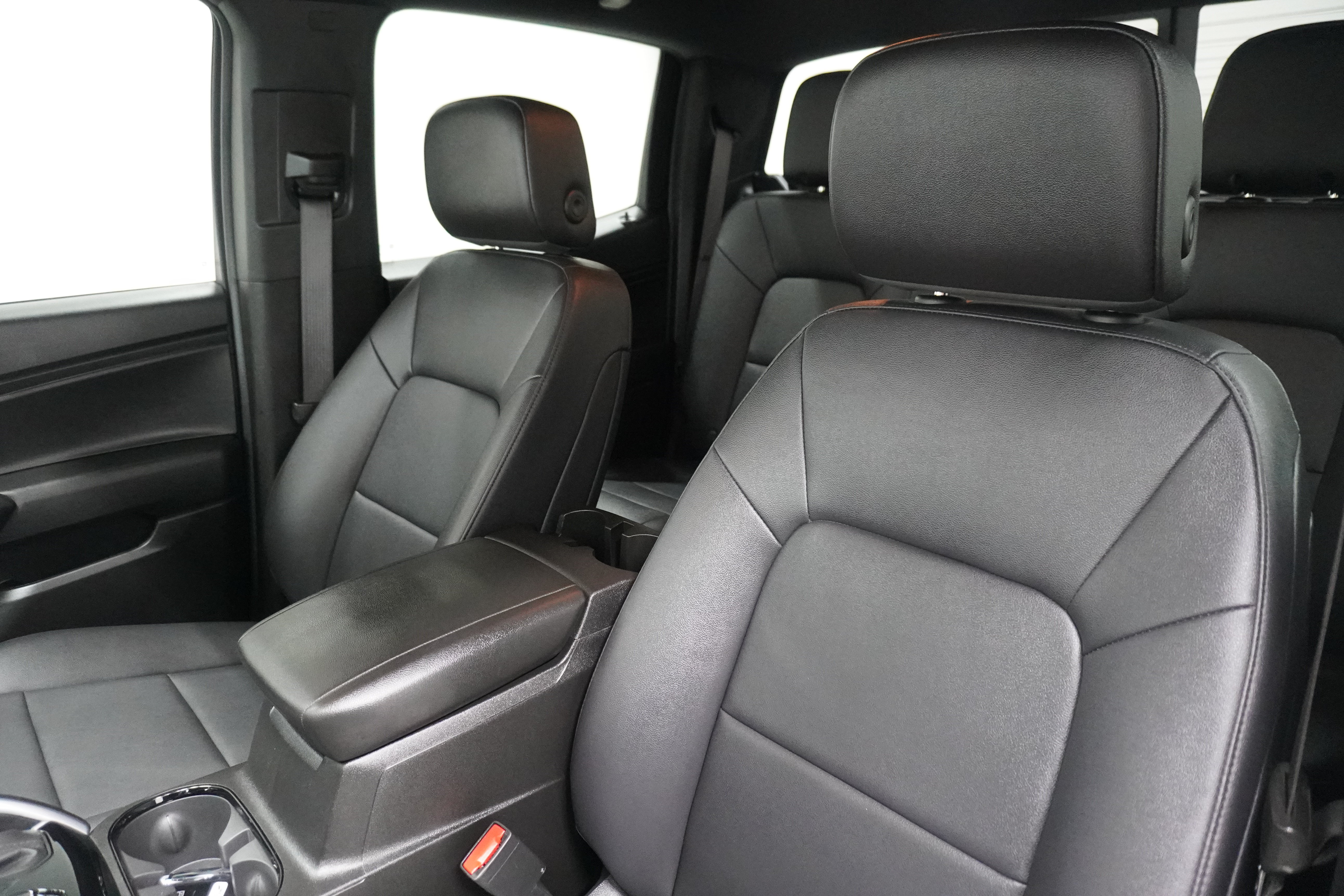 Used 2024 Chevrolet Colorado Trail Boss w/ Advanced Trailering Package AWD/4WD image 11