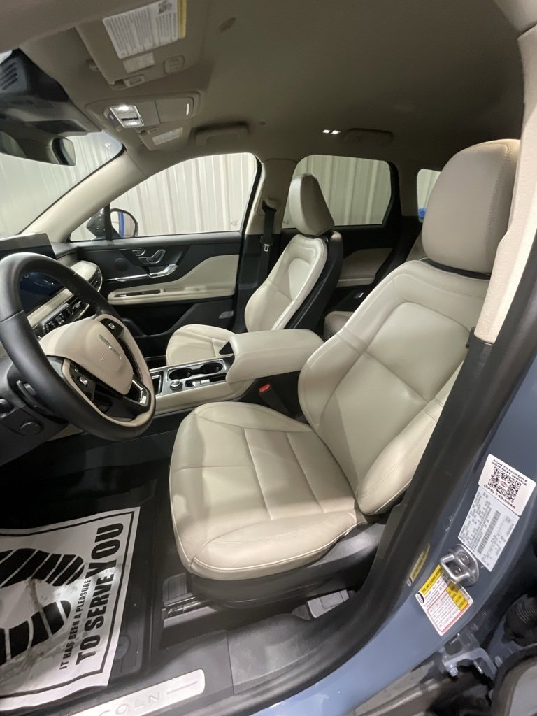 Used 2025 Lincoln Corsair FWD w/ Equipment Group 101A image 10