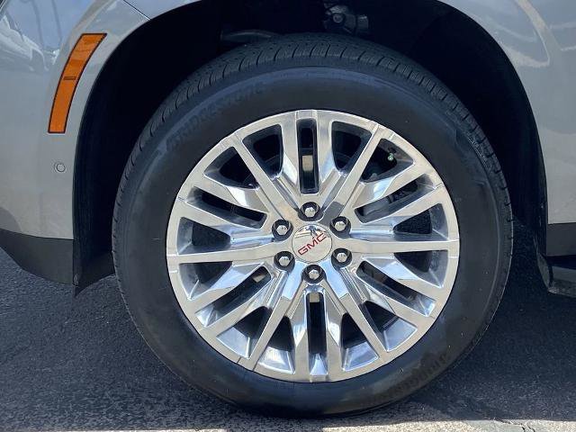 Used 2025 GMC Yukon XL Denali AWD/4WD image 28