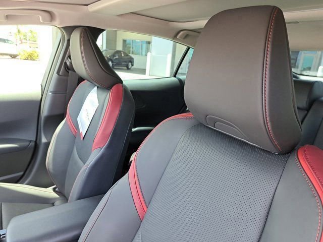 New 2025 Toyota Prius XSE image 16