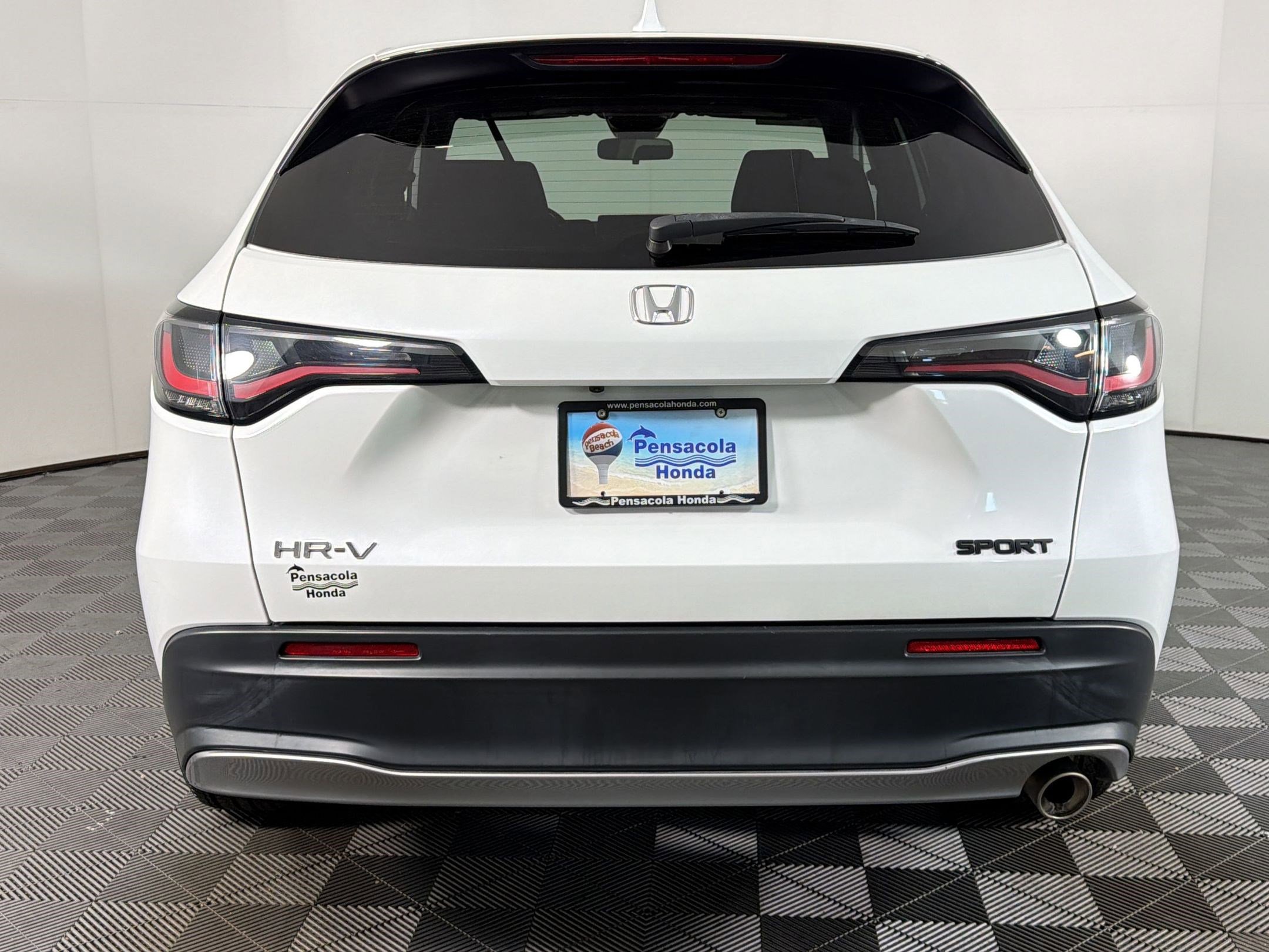 Used 2023 Honda HR-V Sport image 9