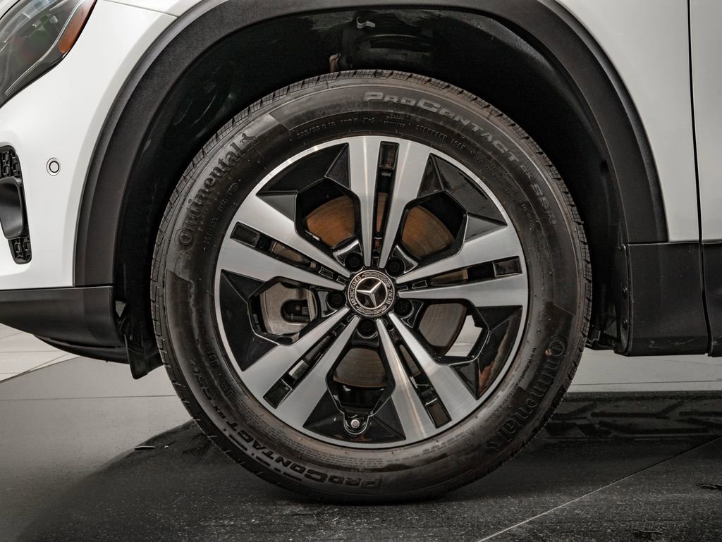 Certified 2024 Mercedes-Benz GLB 250 4MATIC image 13